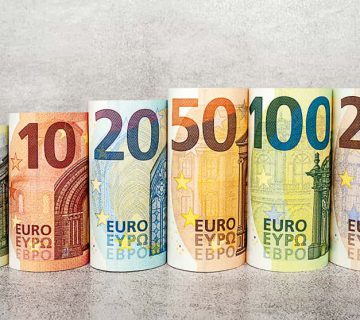 کاهش رشد اقتصادی منطقه یورو